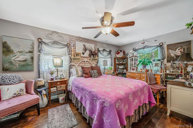58 Royal Avenue, Flanders, NY 11901