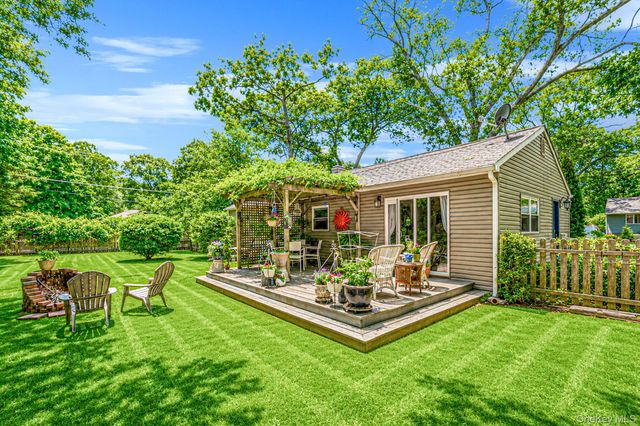 58 Royal Avenue, Flanders, NY 11901