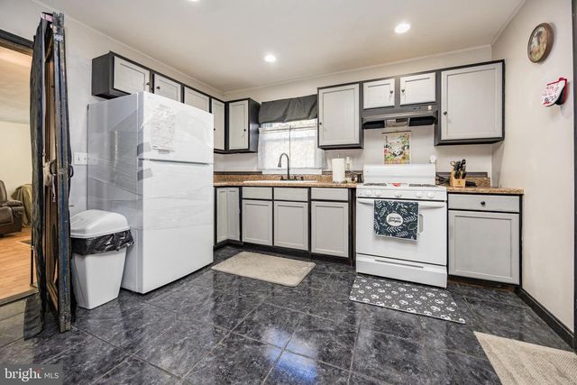 70 ANN AVE, Dover, DE 19904