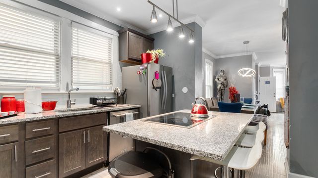 3406 W Dickens Avenue 1, Chicago, IL 60647