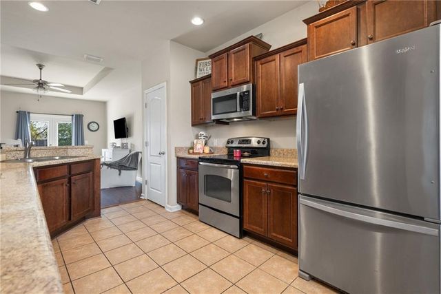 4086 Nottingham Drive, Semmes, AL 36575