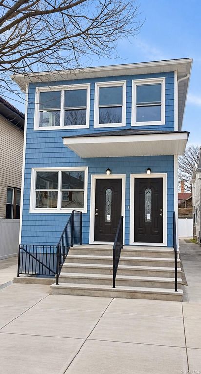 1325 Gipson Street, Far Rockaway, NY 11691 — photo 2
