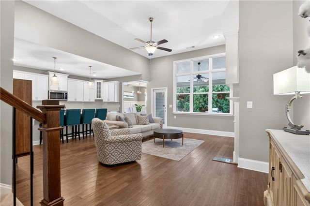 527 Margaret Lane, Woodstock, GA 30188
