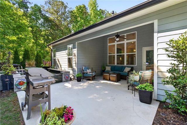 527 Margaret Lane, Woodstock, GA 30188