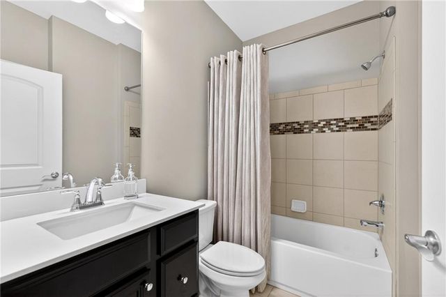 527 Margaret Lane, Woodstock, GA 30188