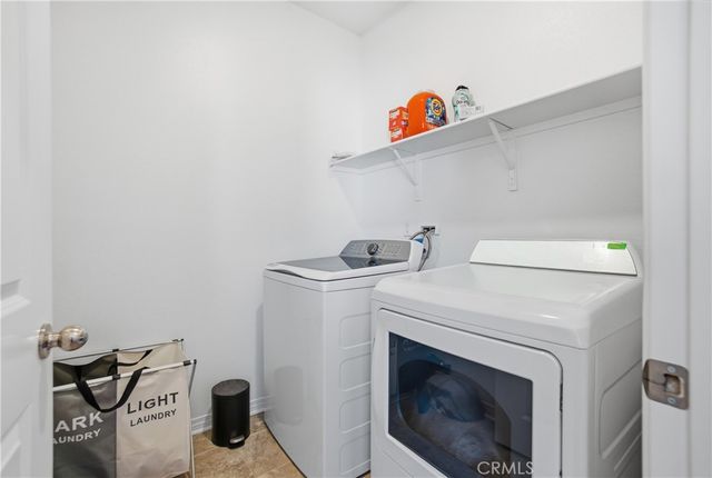 16651 Snowdrop 1, Fontana, CA 92336