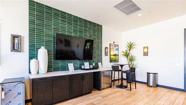16651 Snowdrop 1, Fontana, CA 92336