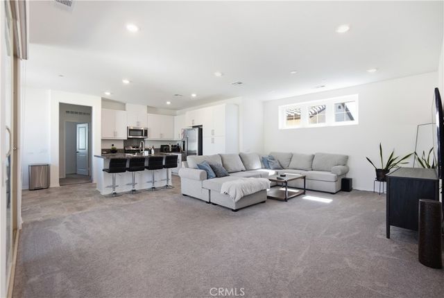 16651 Snowdrop 1, Fontana, CA 92336