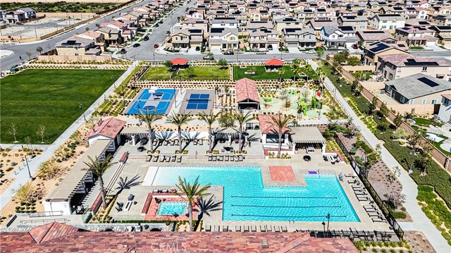 16651 Snowdrop 1, Fontana, CA 92336