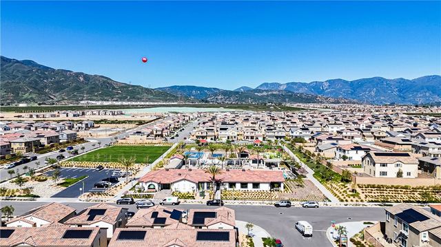 16651 Snowdrop 1, Fontana, CA 92336