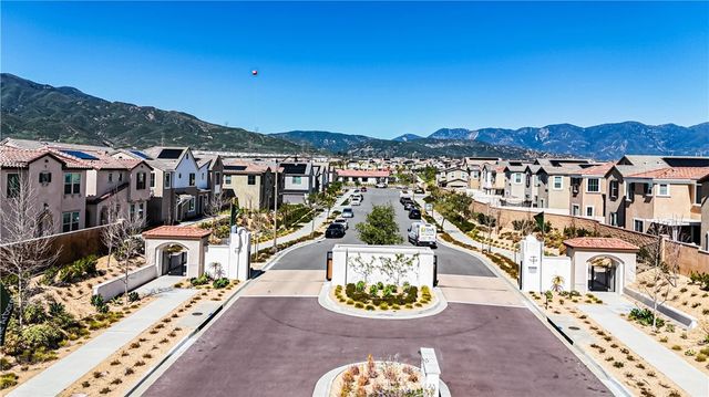 16651 Snowdrop 1, Fontana, CA 92336