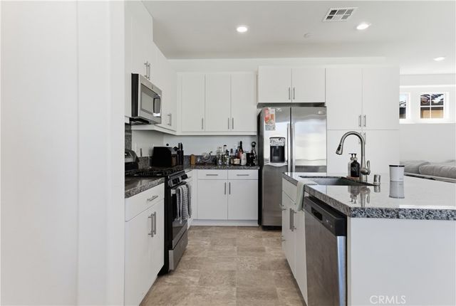 16651 Snowdrop 1, Fontana, CA 92336