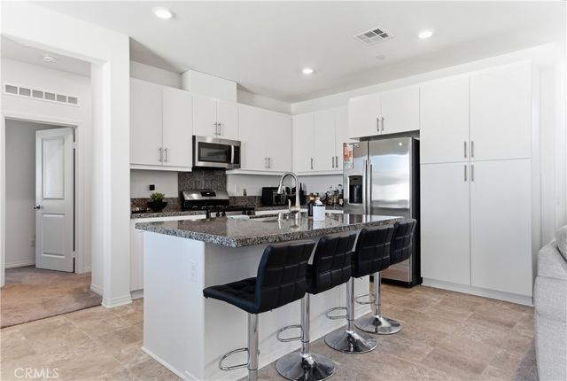 16651 Snowdrop 1, Fontana, CA 92336