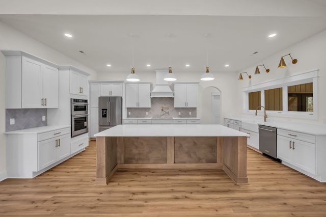 1224 Mason Bates Bend Rd, Centerville, TN 37033