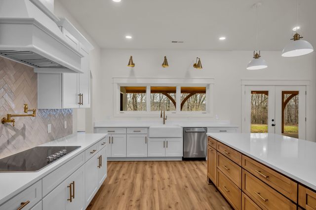 1224 Mason Bates Bend Rd, Centerville, TN 37033