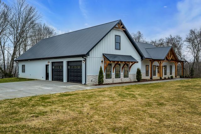 1224 Mason Bates Bend Rd, Centerville, TN 37033