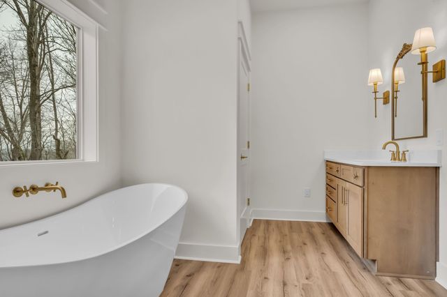 1224 Mason Bates Bend Rd, Centerville, TN 37033