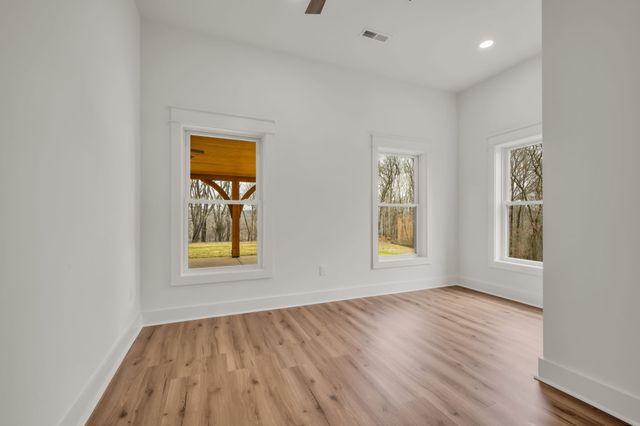 1224 Mason Bates Bend Rd, Centerville, TN 37033