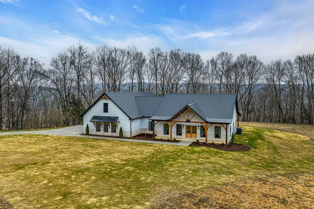 1224 Mason Bates Bend Rd, Centerville, TN 37033