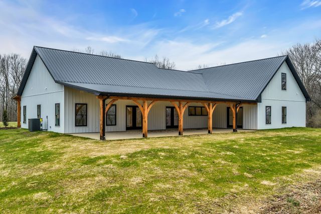 1224 Mason Bates Bend Rd, Centerville, TN 37033