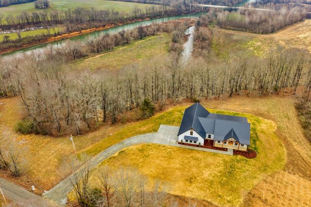 1224 Mason Bates Bend Rd, Centerville, TN 37033