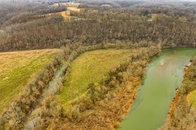 1224 Mason Bates Bend Rd, Centerville, TN 37033