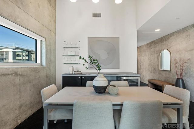 1025 Island Ave 704, San Diego, CA 92101