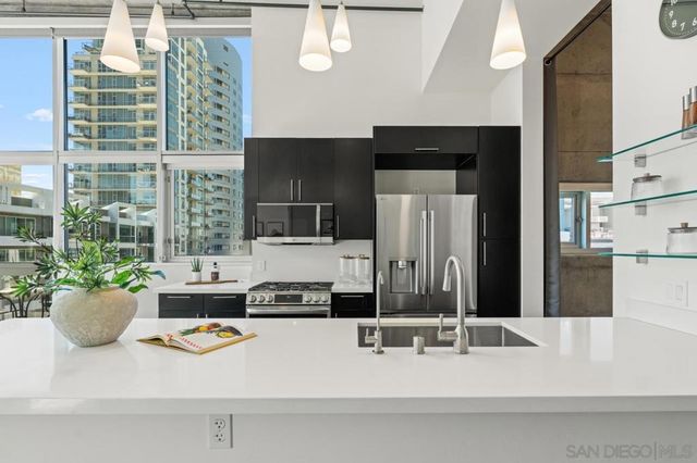 1025 Island Ave 704, San Diego, CA 92101