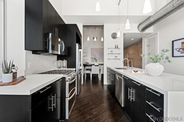 1025 Island Ave 704, San Diego, CA 92101