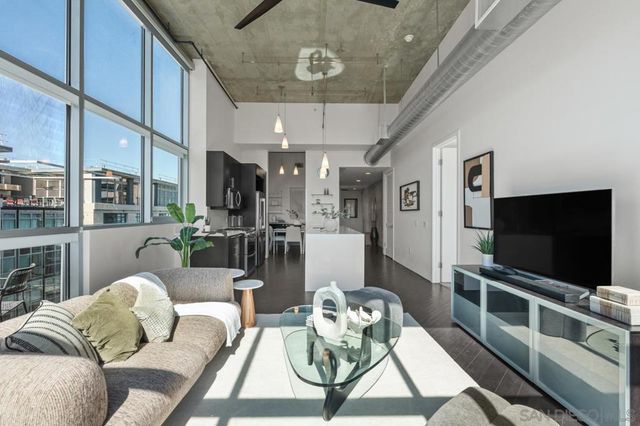 1025 Island Ave 704, San Diego, CA 92101