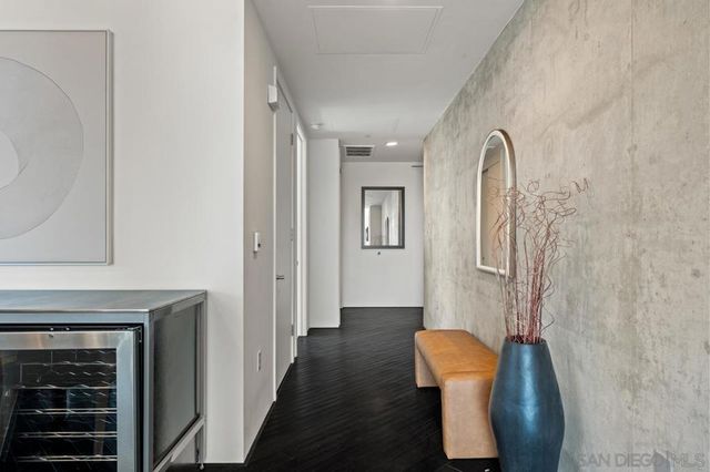 1025 Island Ave 704, San Diego, CA 92101