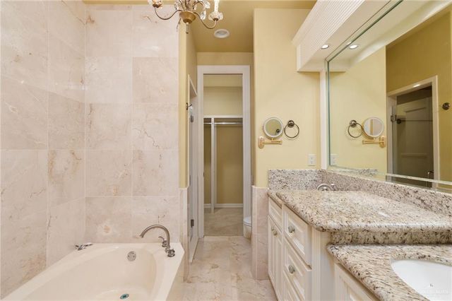 800 Sunset Drive C26, Mcallen, TX 78503