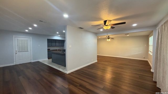 6142 HAVEN VLY, San Antonio, TX 78242