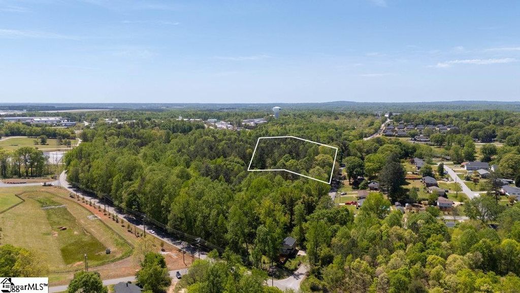 218 Pleasant Drive, Greer, SC 29651