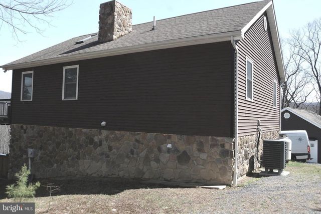 400 LOCUST RIDGE, Moorefield, WV 26836