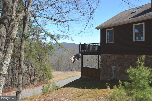 400 LOCUST RIDGE, Moorefield, WV 26836