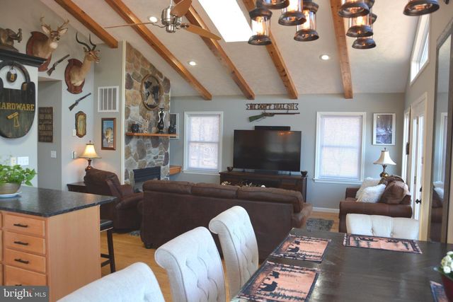 400 LOCUST RIDGE, Moorefield, WV 26836