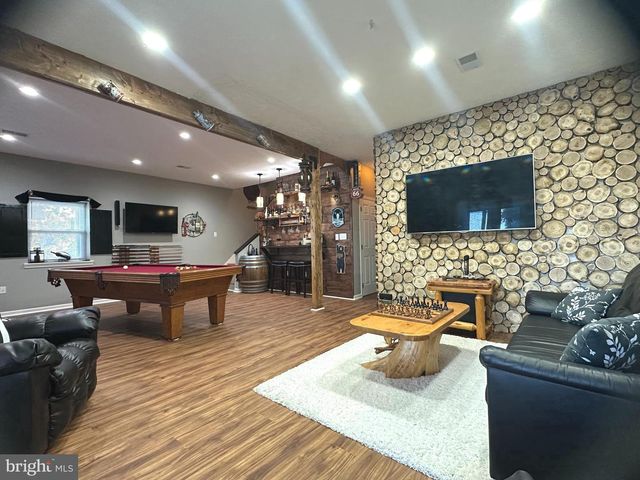 400 LOCUST RIDGE, Moorefield, WV 26836