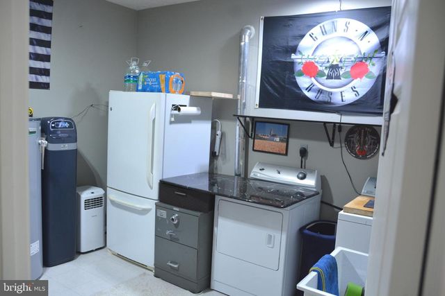 400 LOCUST RIDGE, Moorefield, WV 26836