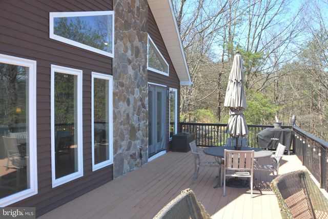 400 LOCUST RIDGE, Moorefield, WV 26836