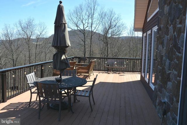 400 LOCUST RIDGE, Moorefield, WV 26836