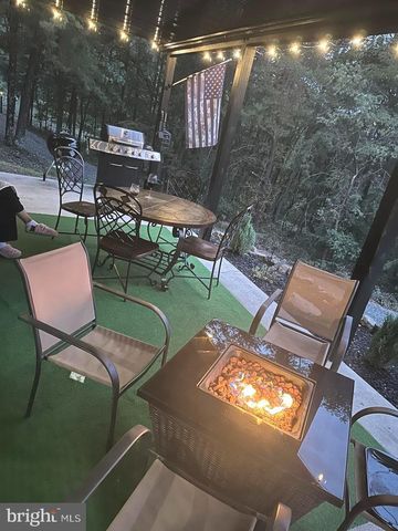 400 LOCUST RIDGE, Moorefield, WV 26836