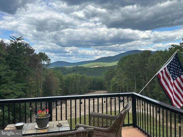 400 LOCUST RIDGE, Moorefield, WV 26836