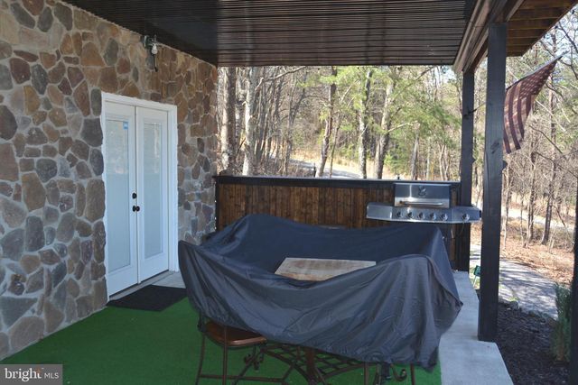 400 LOCUST RIDGE, Moorefield, WV 26836