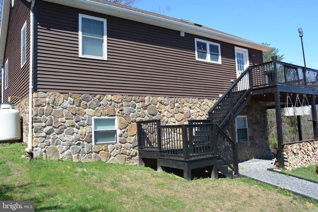 400 LOCUST RIDGE, Moorefield, WV 26836