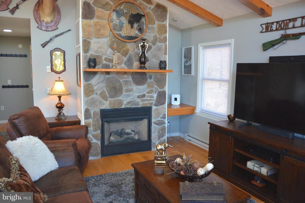 Image 15 of property listing at 400 LOCUST RIDGE, Moorefield, WV 26836