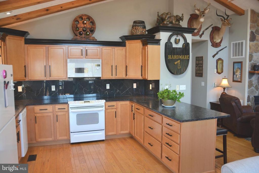 Image 19 of property listing at 400 LOCUST RIDGE, Moorefield, WV 26836