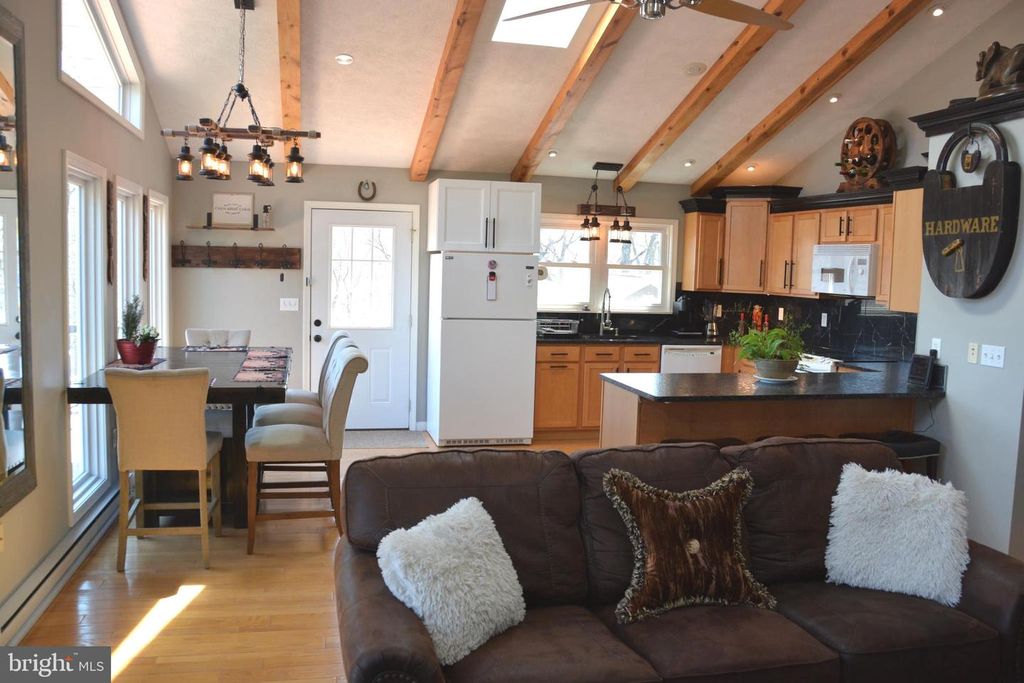 Image 21 of property listing at 400 LOCUST RIDGE, Moorefield, WV 26836