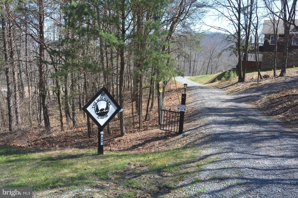 Image 79 of property listing at 400 LOCUST RIDGE, Moorefield, WV 26836