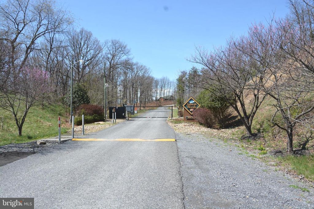 Image 85 of property listing at 400 LOCUST RIDGE, Moorefield, WV 26836